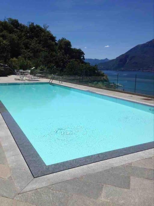 Poolside Apartment Cristina Bellano Zewnętrze zdjęcie