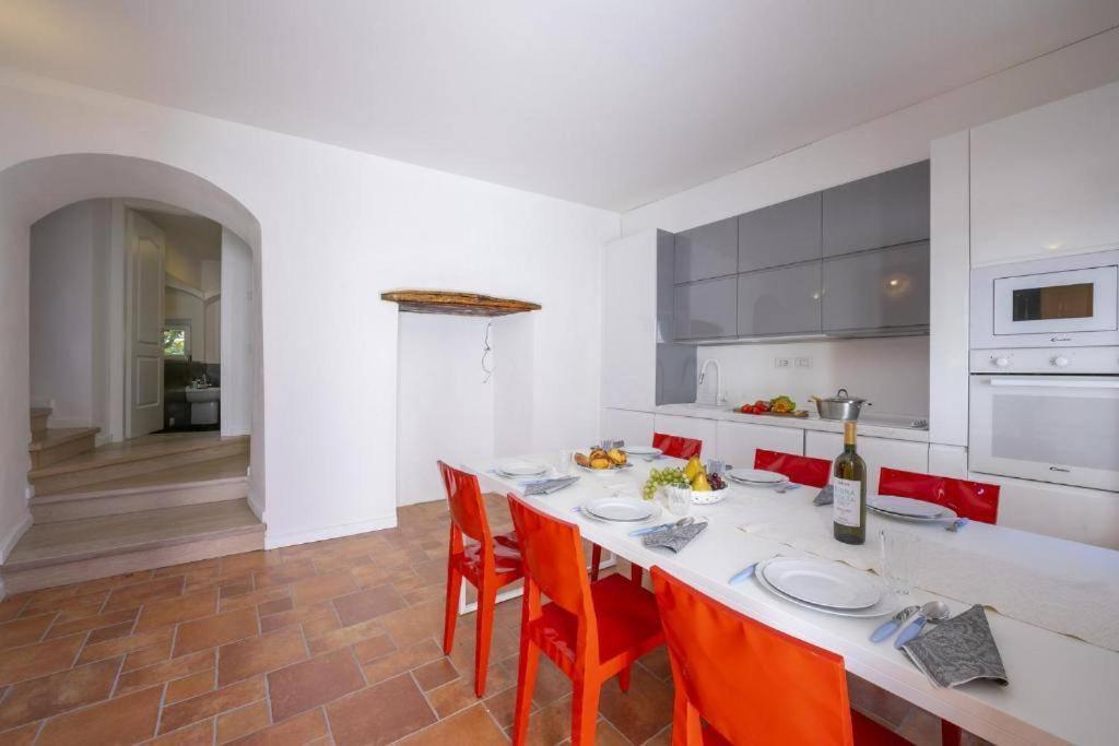 Poolside Apartment Cristina Bellano Zewnętrze zdjęcie